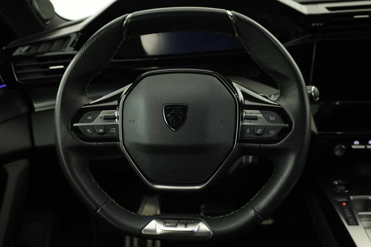 peugeot-408-2023-hibrido-a-gasolina-1598cc