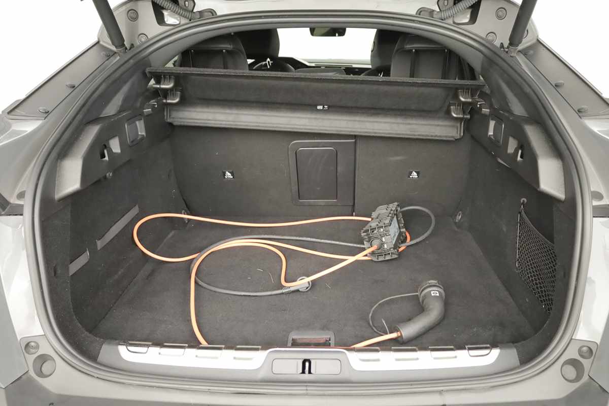 peugeot-408-2023-hibrido-a-gasolina-1598cc