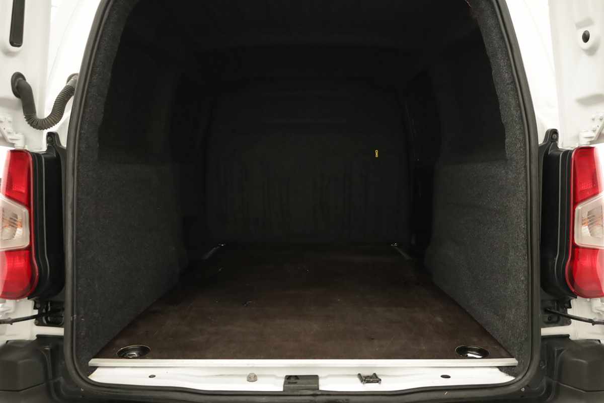 citroen-berlingo-2023-diesel-1499cc