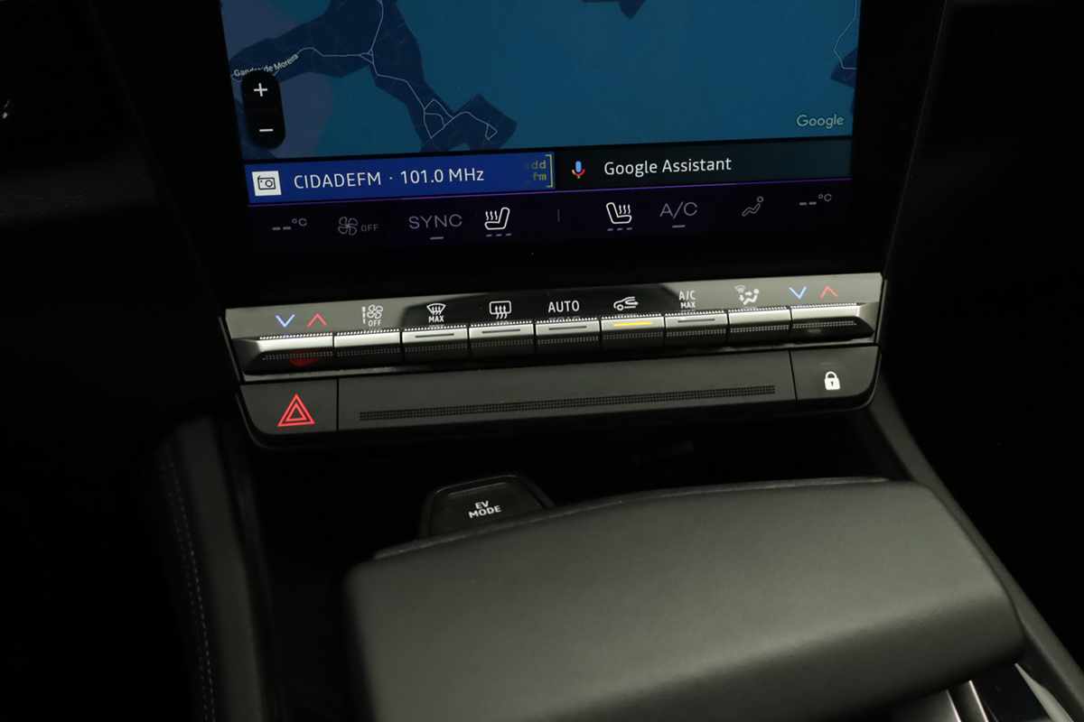 renault-rafale-2025-hibrido-a-gasolina-1199cc