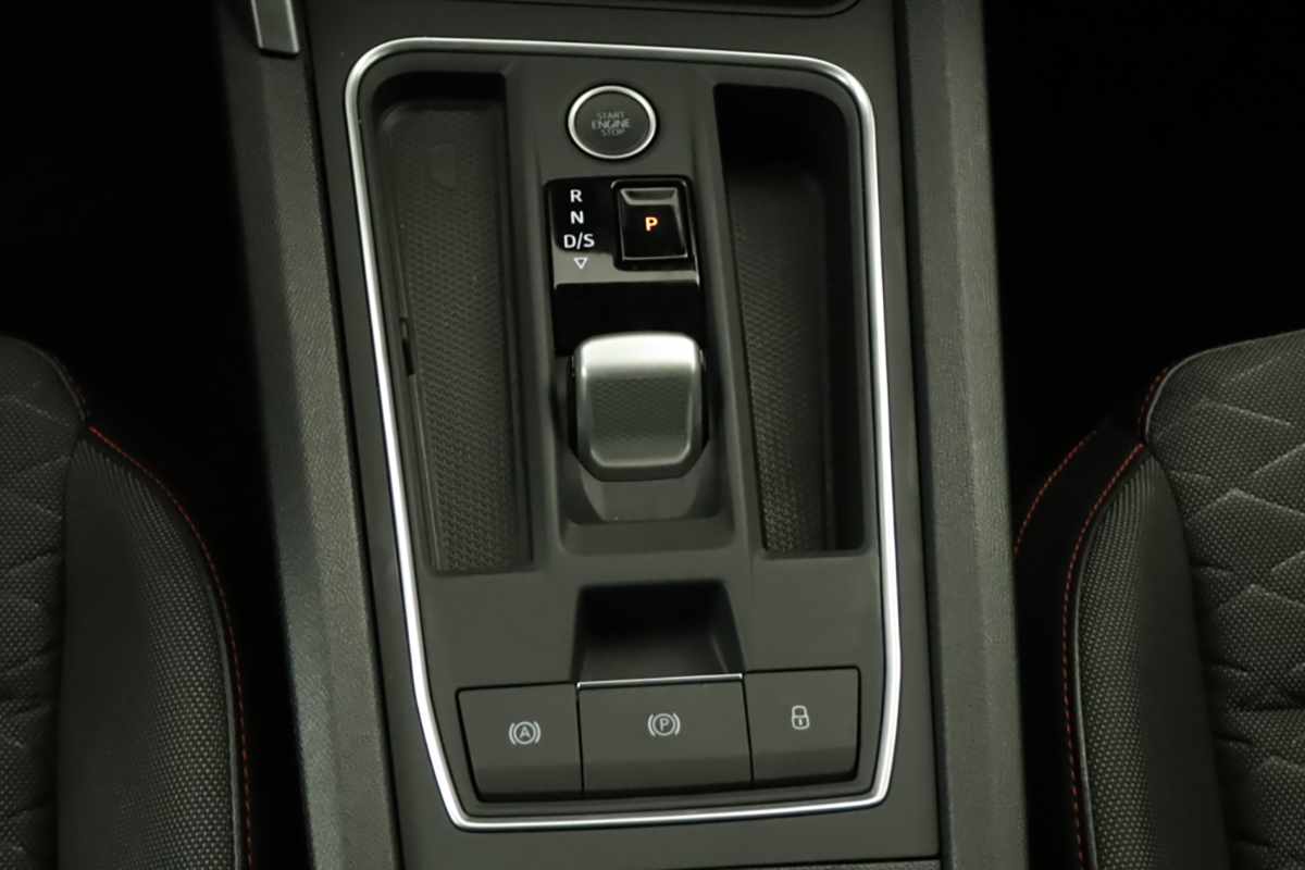 seat-leon-st-2025-hibrido-a-gasolina-1498cc