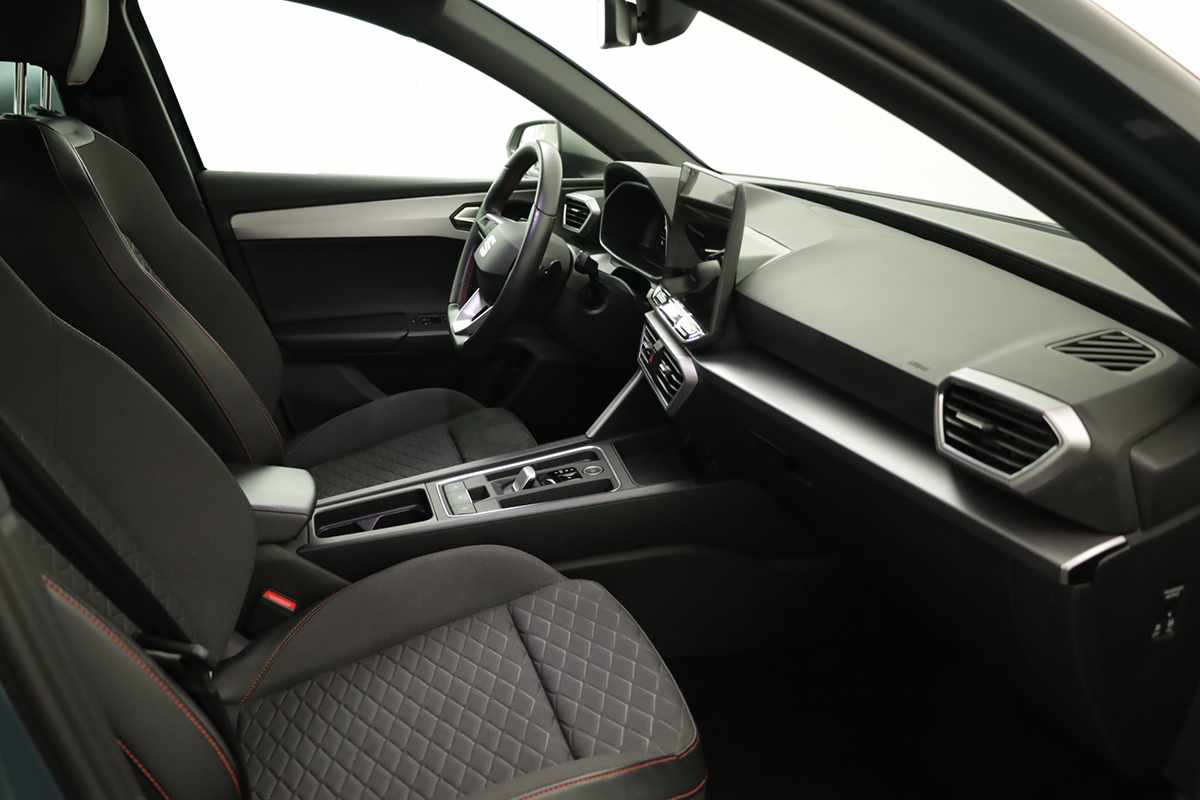 seat-leon-st-2025-hibrido-a-gasolina-1498cc