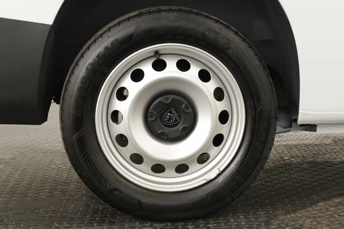 peugeot-partner-2024-diesel-1499cc