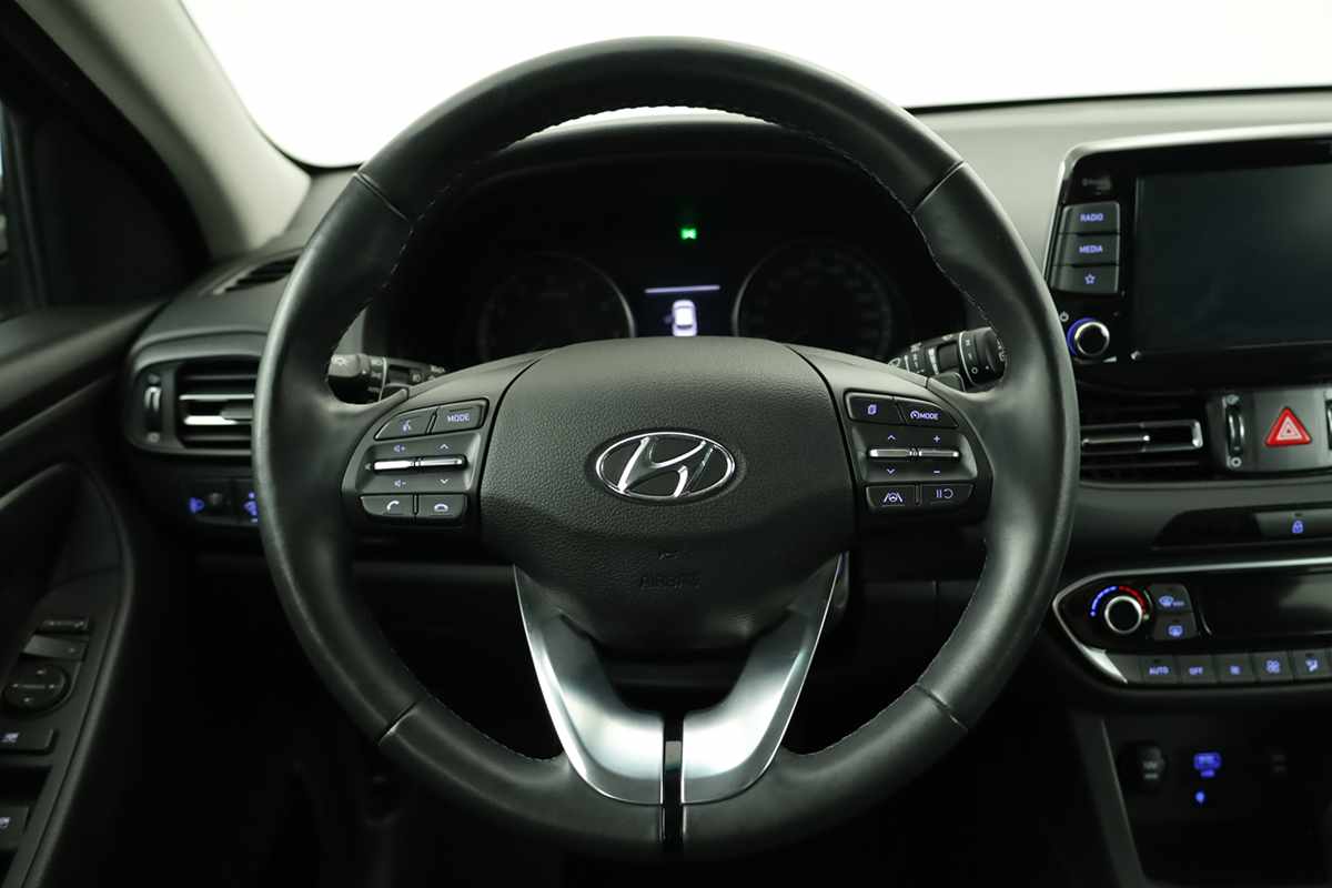 hyundai-i30-2024-gasolina-998cc