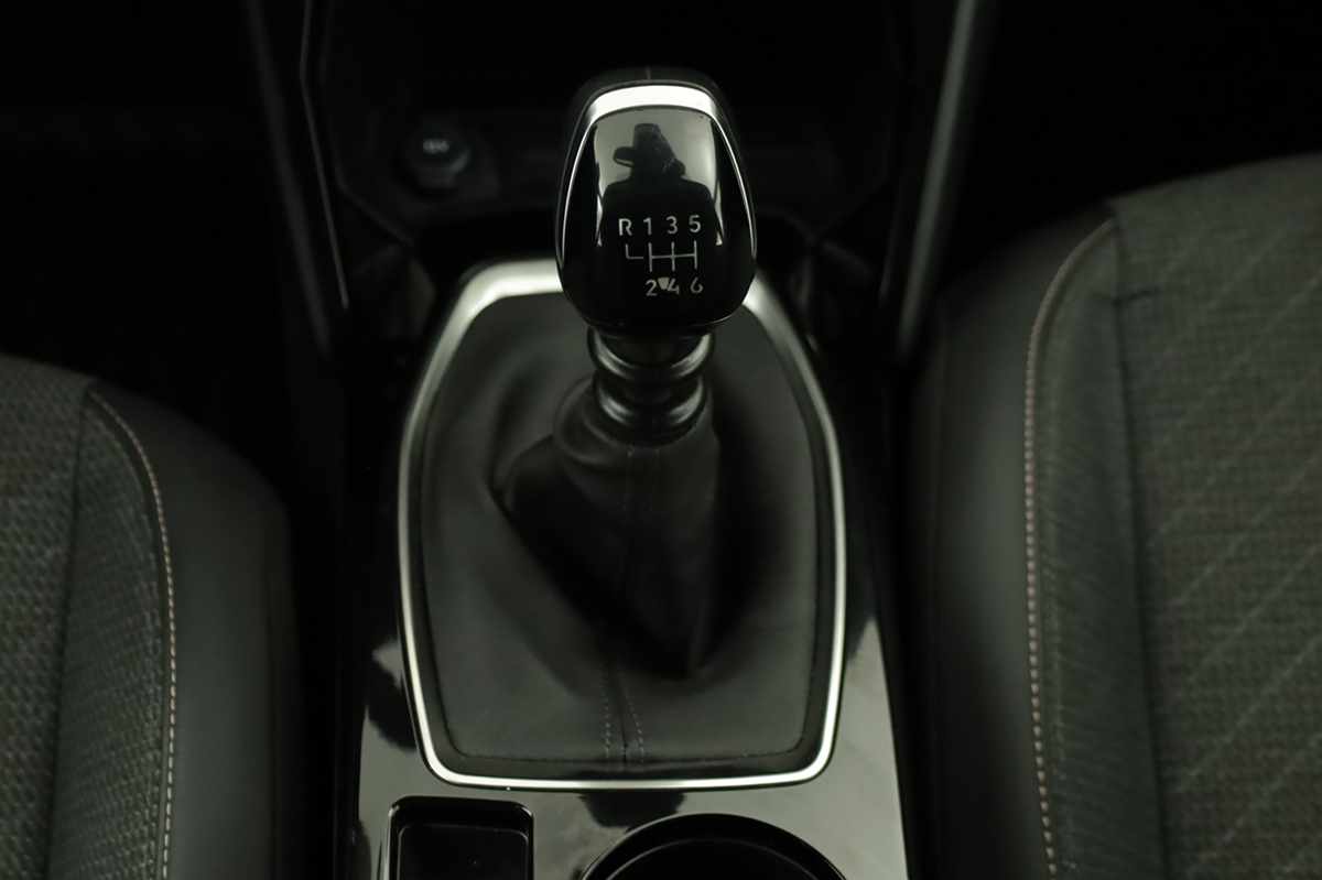 peugeot-208-2025-gasolina-1199cc