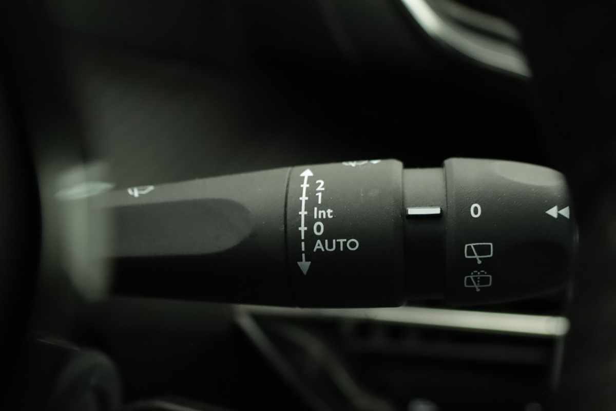 peugeot-208-2025-gasolina-1199cc