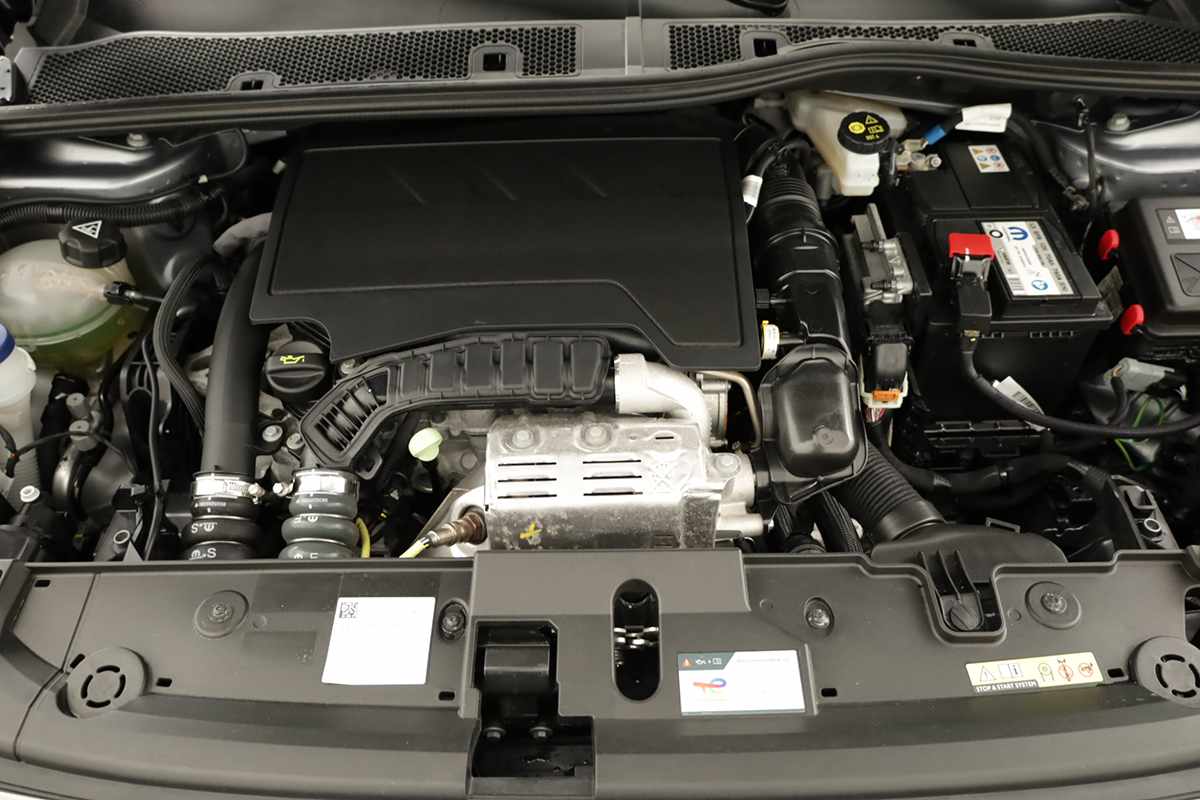 peugeot-208-2025-gasolina-1199cc