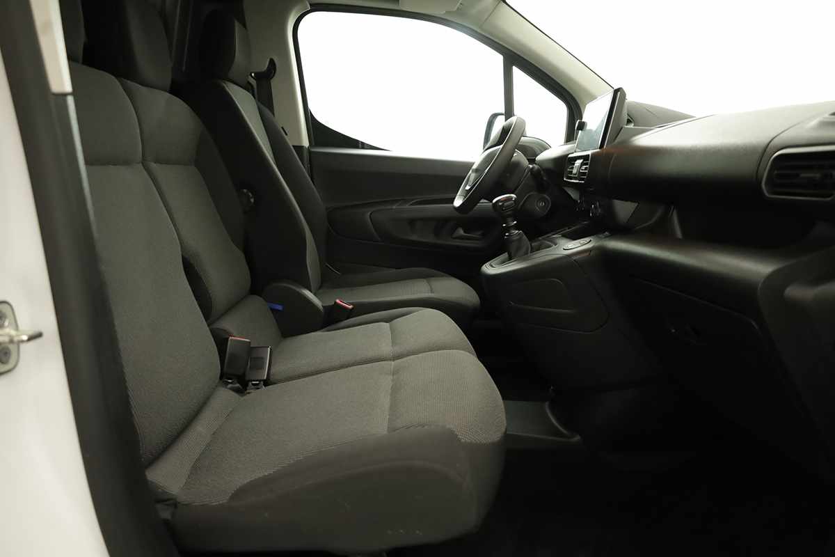 peugeot-partner-2024-diesel-1499cc