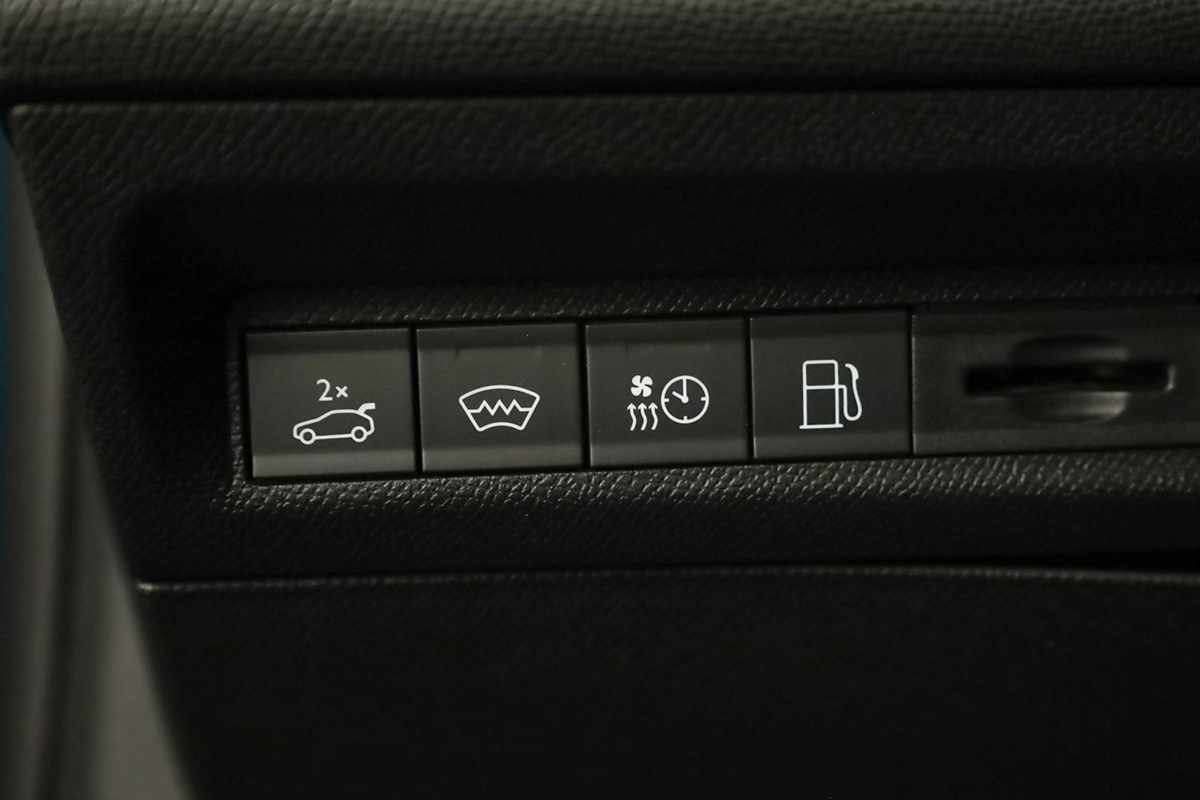peugeot-408-2024-hibrido-a-gasolina-1598cc