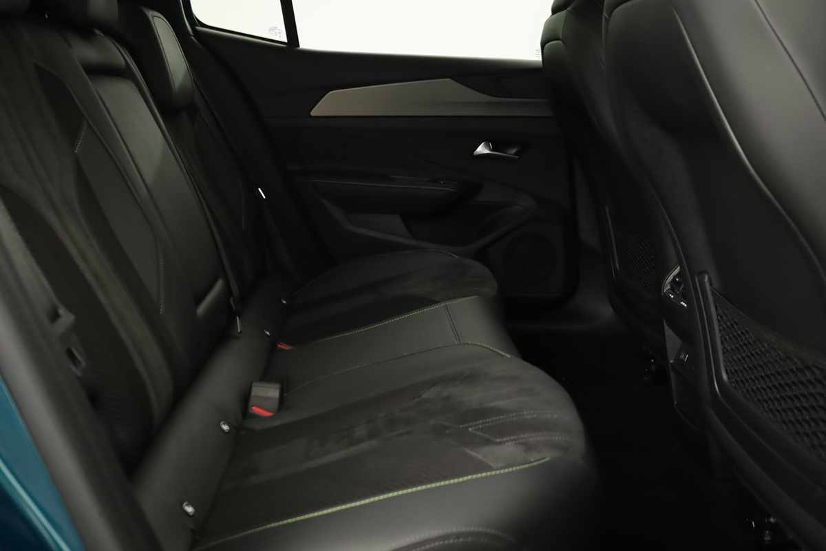 peugeot-408-2024-hibrido-a-gasolina-1598cc