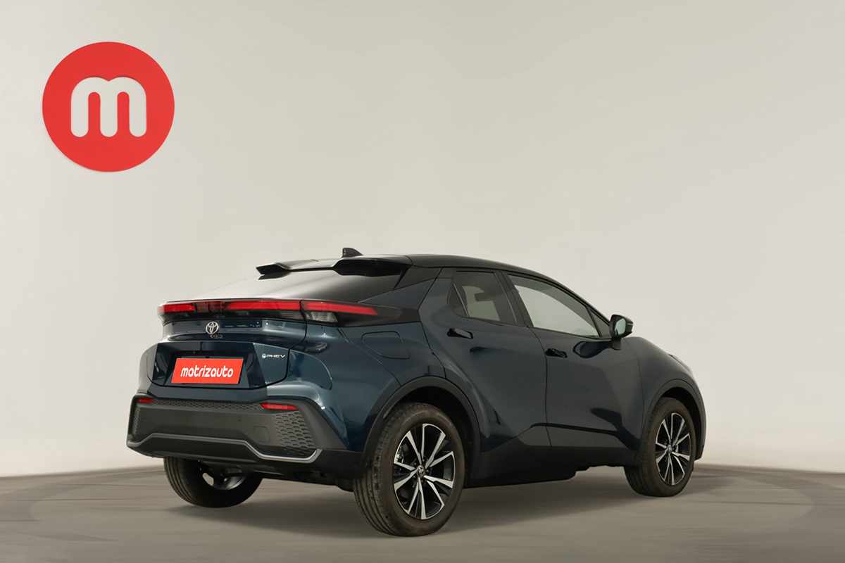 toyota-c-hr-2025-hibrido-a-gasolina-1987cc