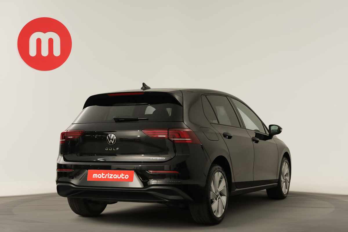 volkswagen-golf-2025-hibrido-a-gasolina-1498cc