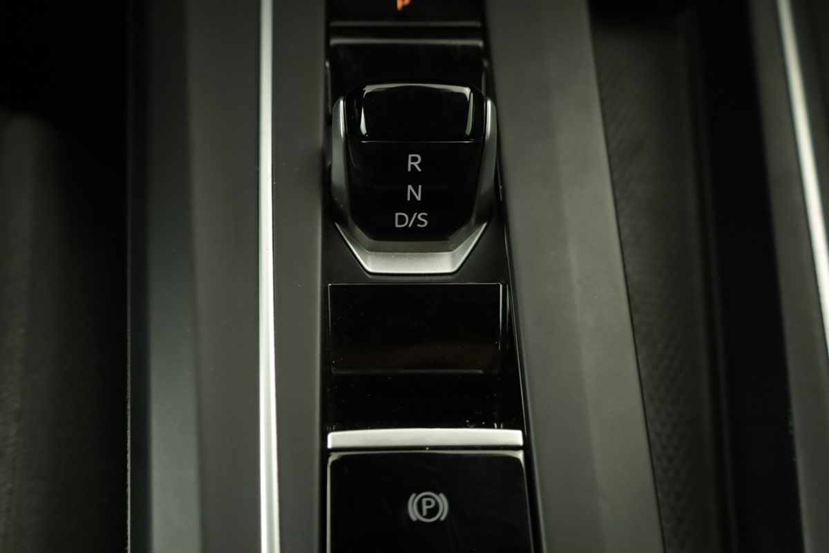volkswagen-golf-2025-hibrido-a-gasolina-1498cc