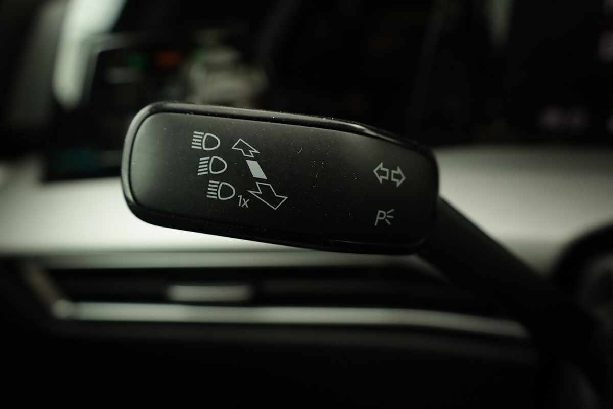 volkswagen-golf-2025-hibrido-a-gasolina-1498cc