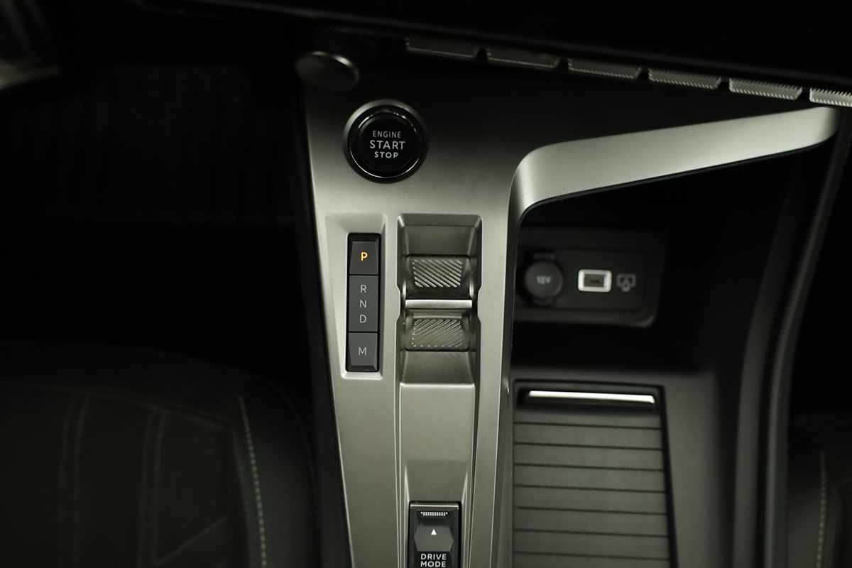 peugeot-308-2024-gasolina-1199cc