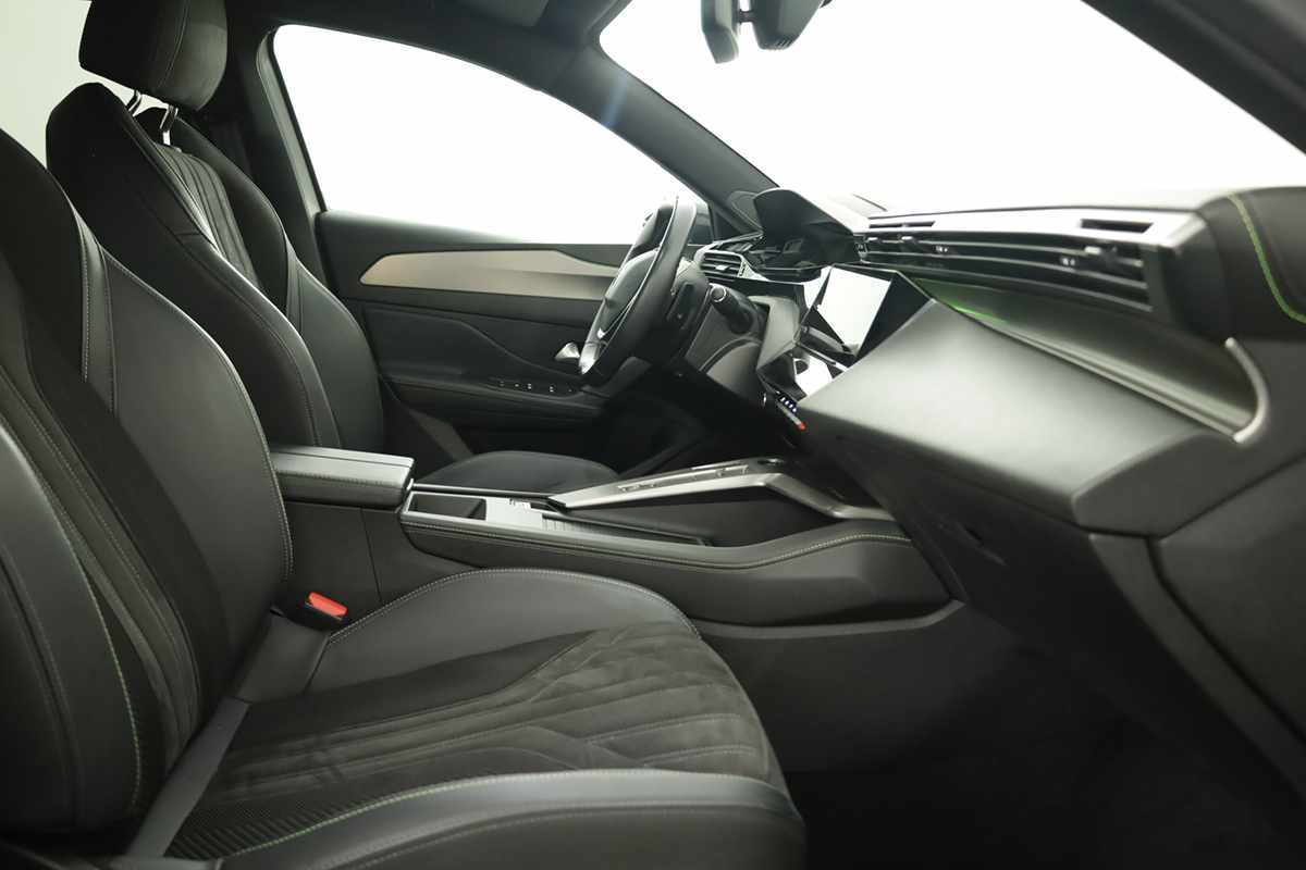peugeot-308-2024-gasolina-1199cc