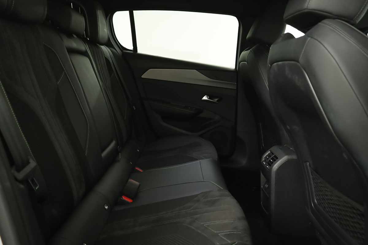 peugeot-308-2024-gasolina-1199cc