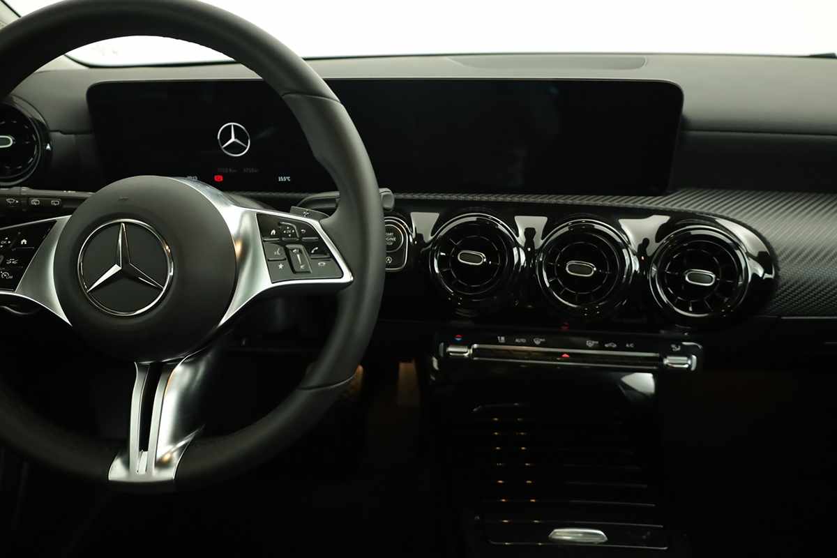 mercedes-benz-classe-a-2025-gasolina-1332cc