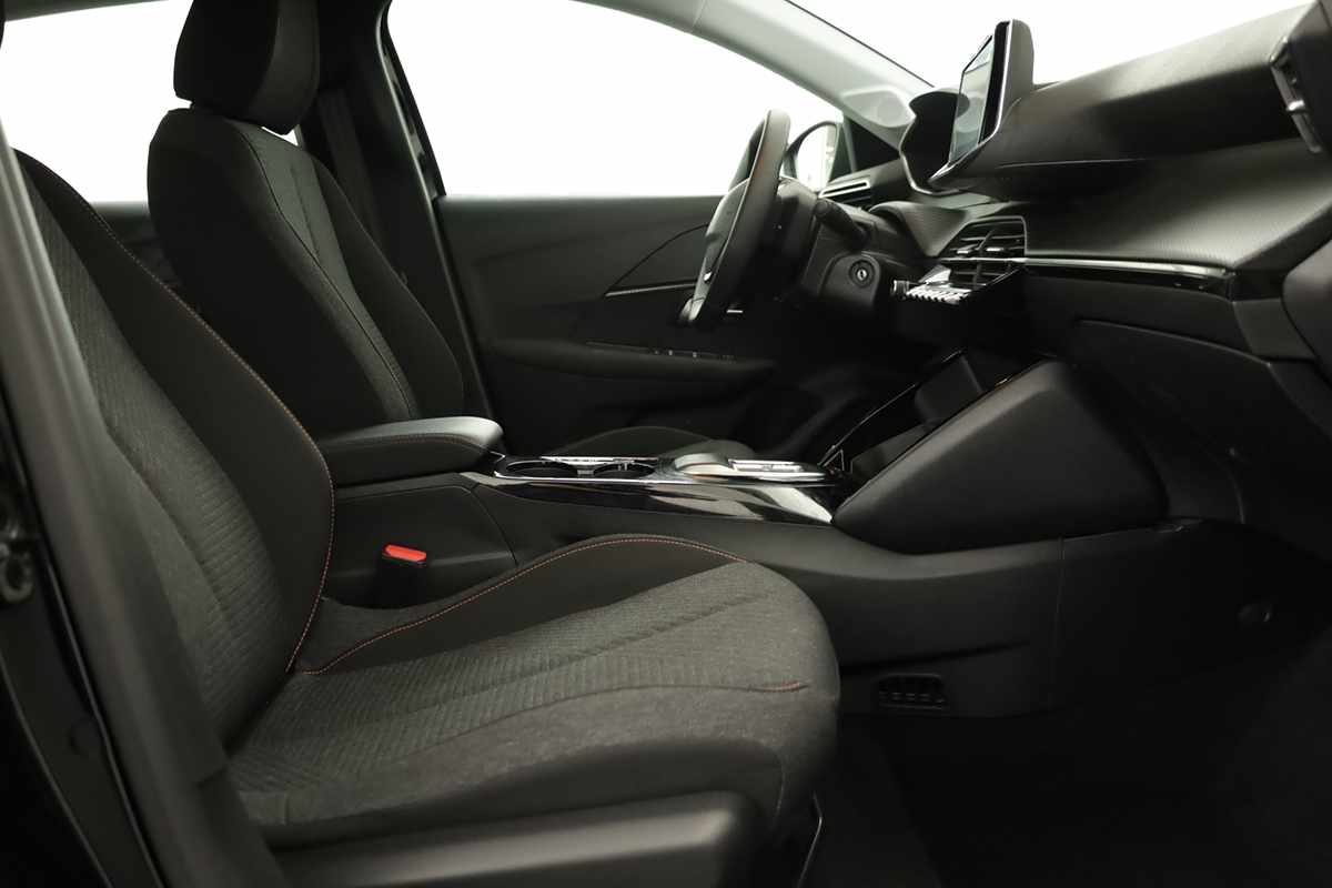 peugeot-e-208-2025-eletrico-0cc