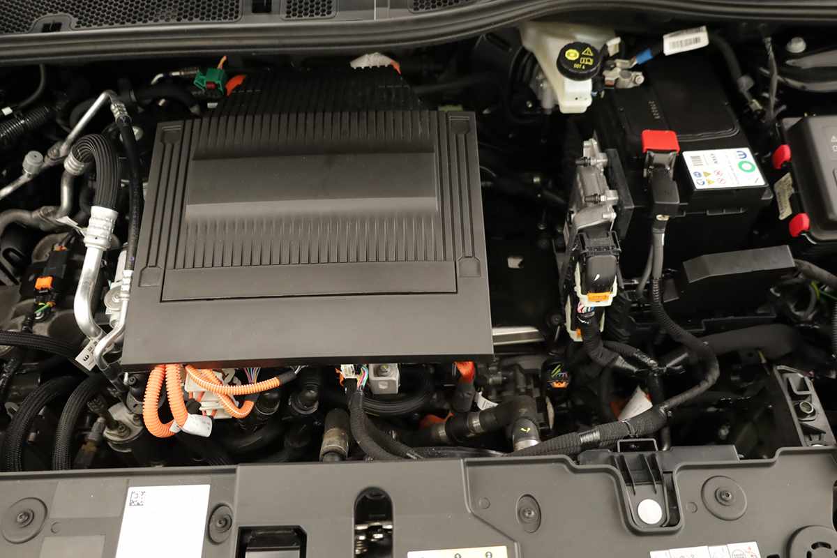 peugeot-e-208-2025-eletrico-0cc