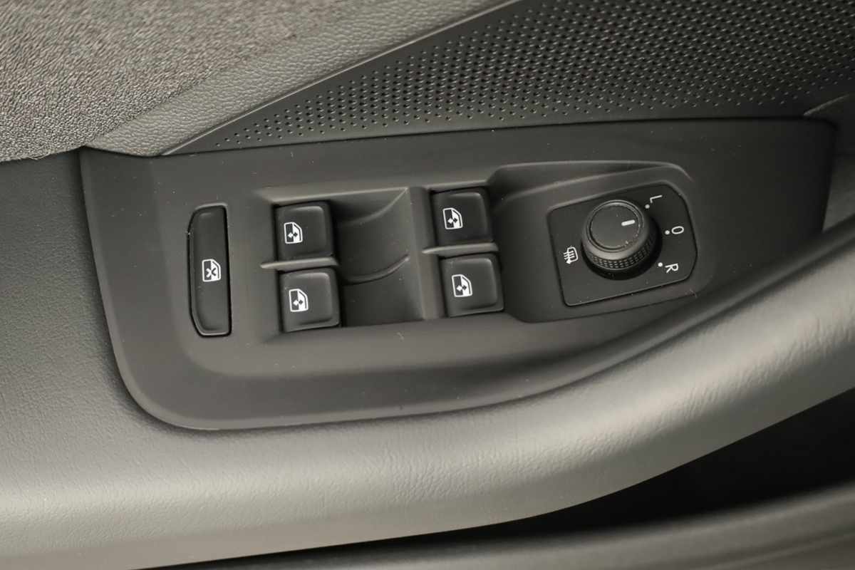 volkswagen-passat-variant-2025-hibrido-a-gasolina-1498cc