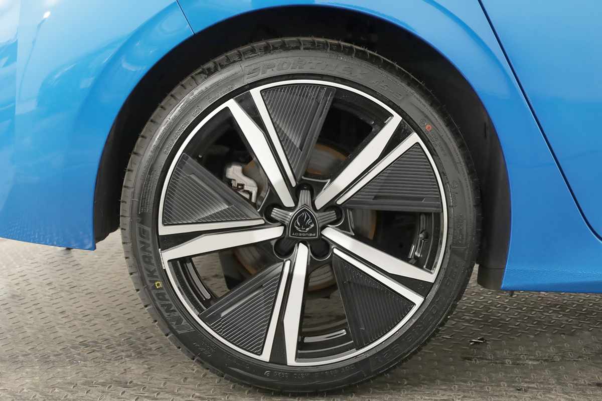 peugeot-308-2024-gasolina-1199cc