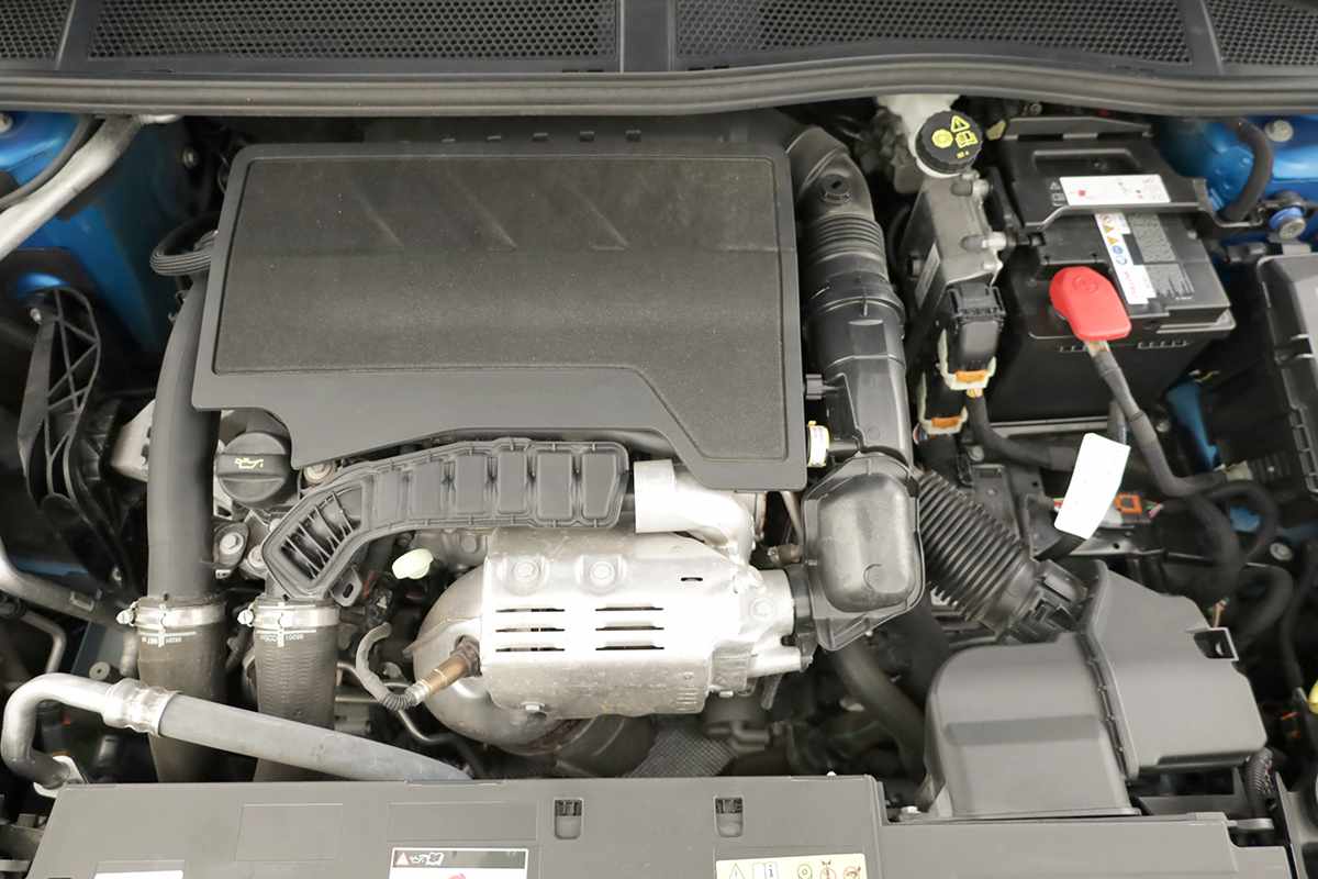 peugeot-308-2024-gasolina-1199cc