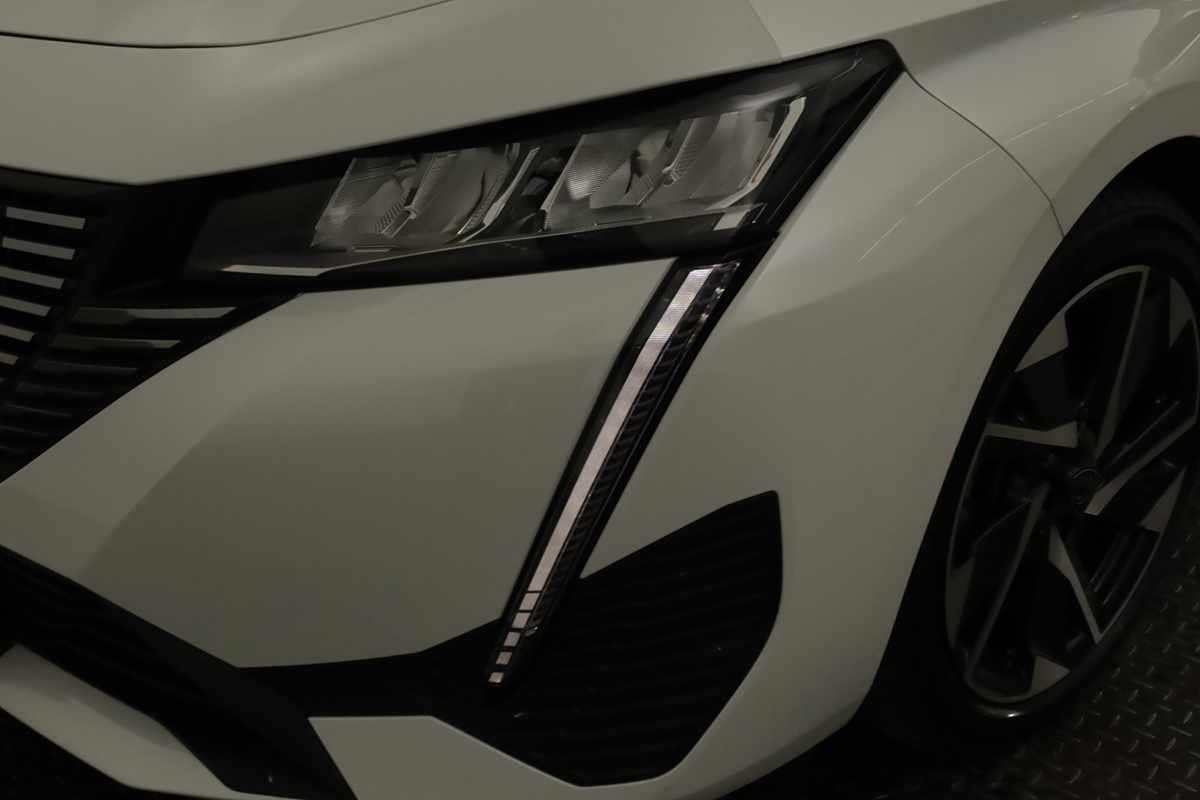peugeot-308-2023-gasolina-1199cc