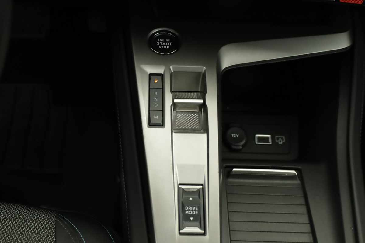 peugeot-308-2023-gasolina-1199cc