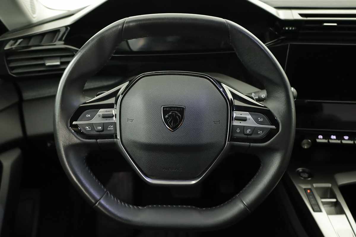 peugeot-308-2023-gasolina-1199cc