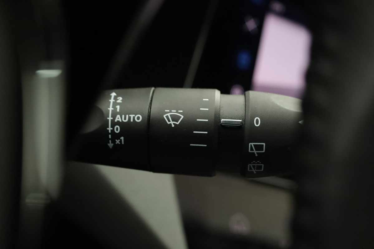 peugeot-308-2023-gasolina-1199cc