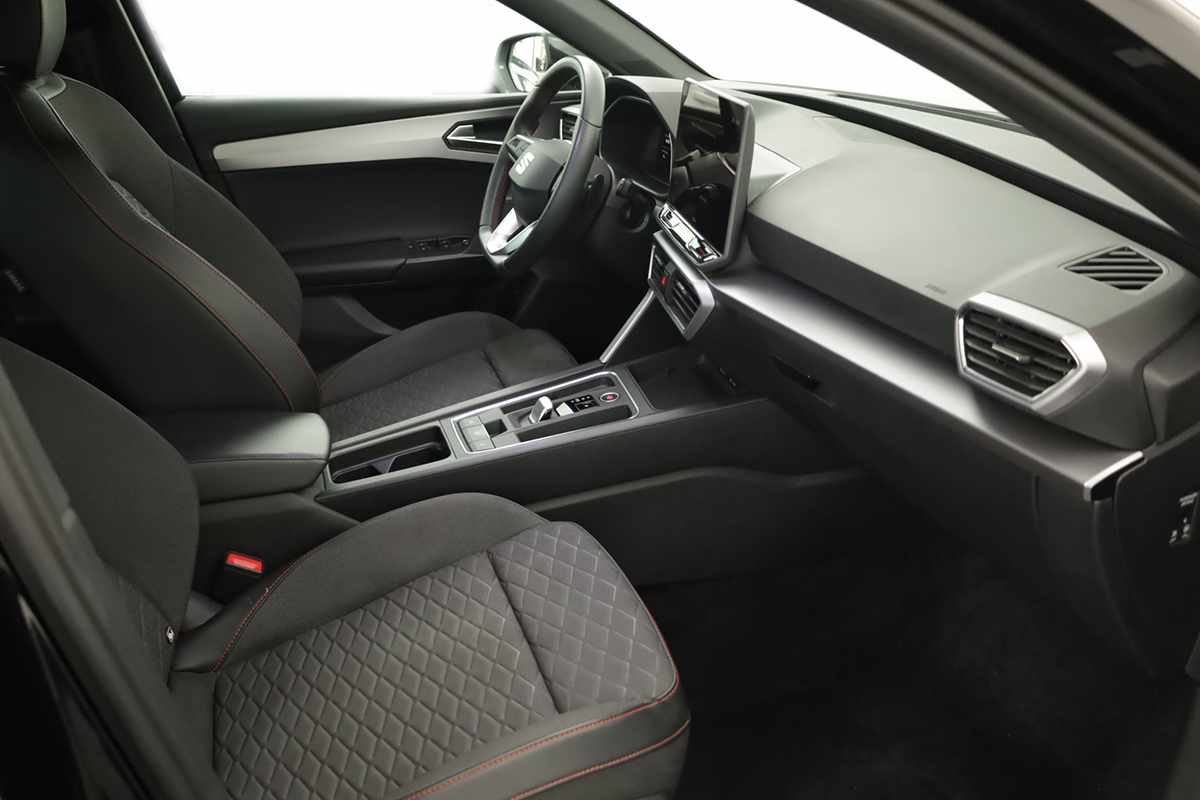 seat-leon-st-2025-hibrido-a-gasolina-1498cc