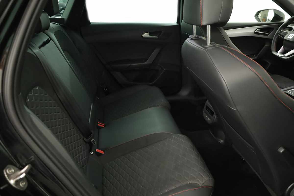 seat-leon-st-2025-hibrido-a-gasolina-1498cc