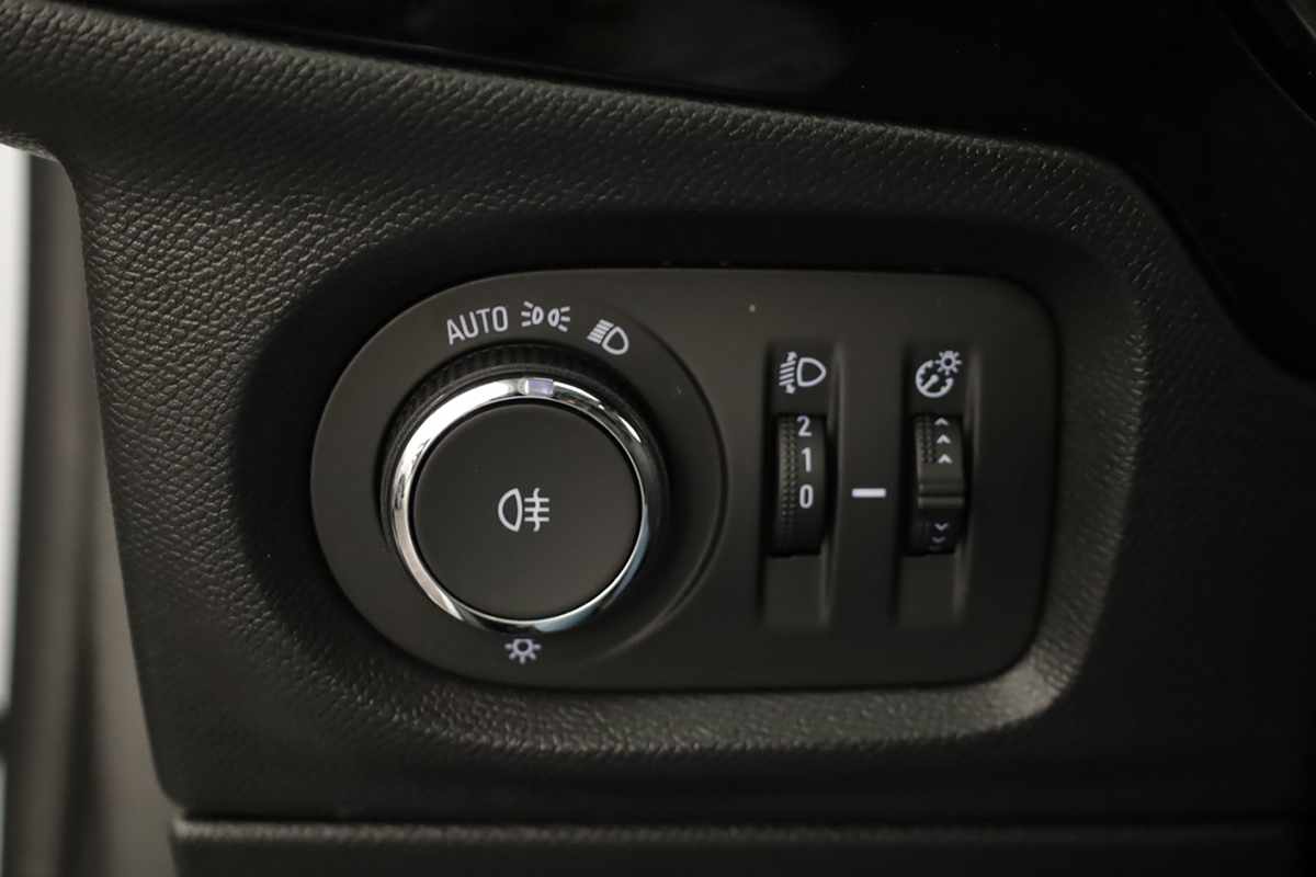 opel-corsa-2025-gasolina-1199cc