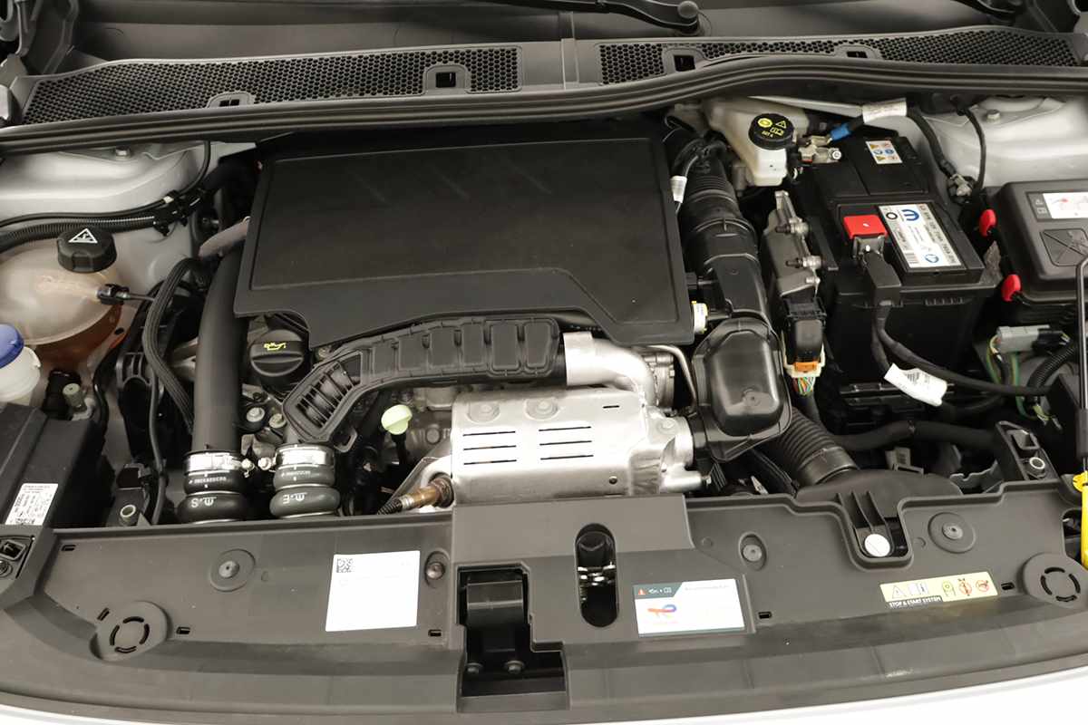 opel-corsa-2025-gasolina-1199cc
