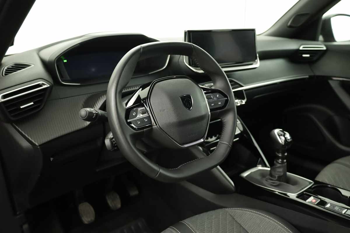 peugeot-2008-2024-gasolina-1199cc