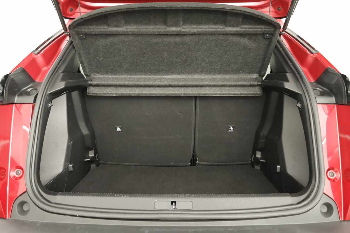 peugeot-2008-2024-gasolina-1199cc