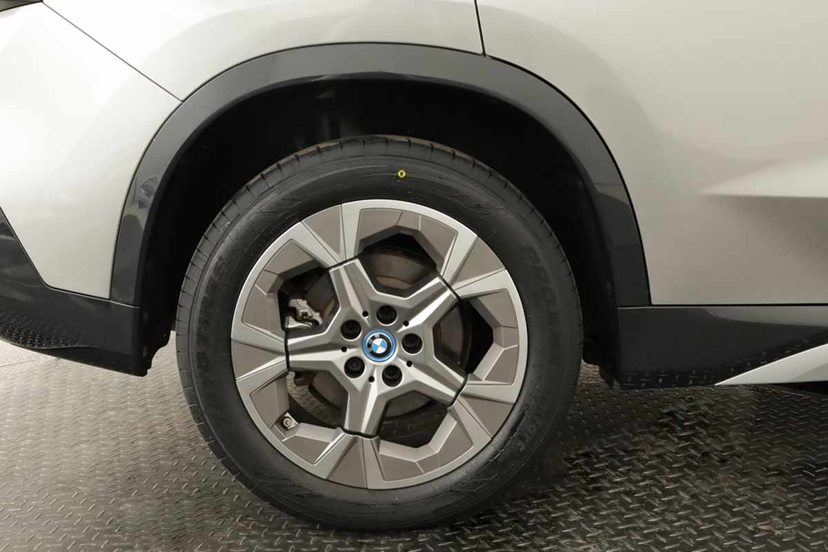 bmw-x1-2025-hibrido-a-gasolina-1499cc