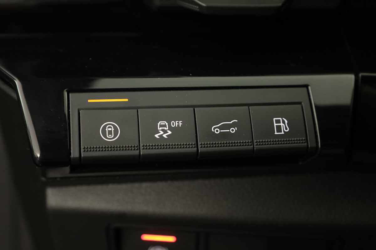 renault-rafale-2025-hibrido-a-gasolina-1199cc
