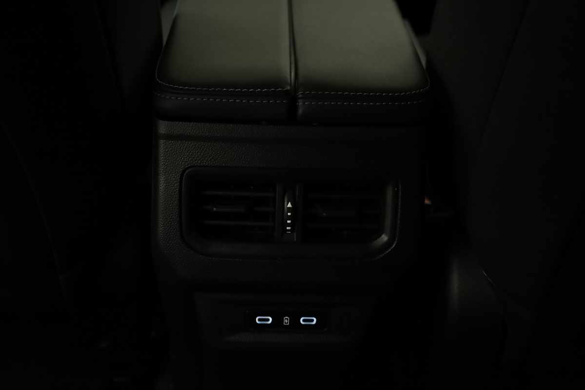renault-rafale-2025-hibrido-a-gasolina-1199cc