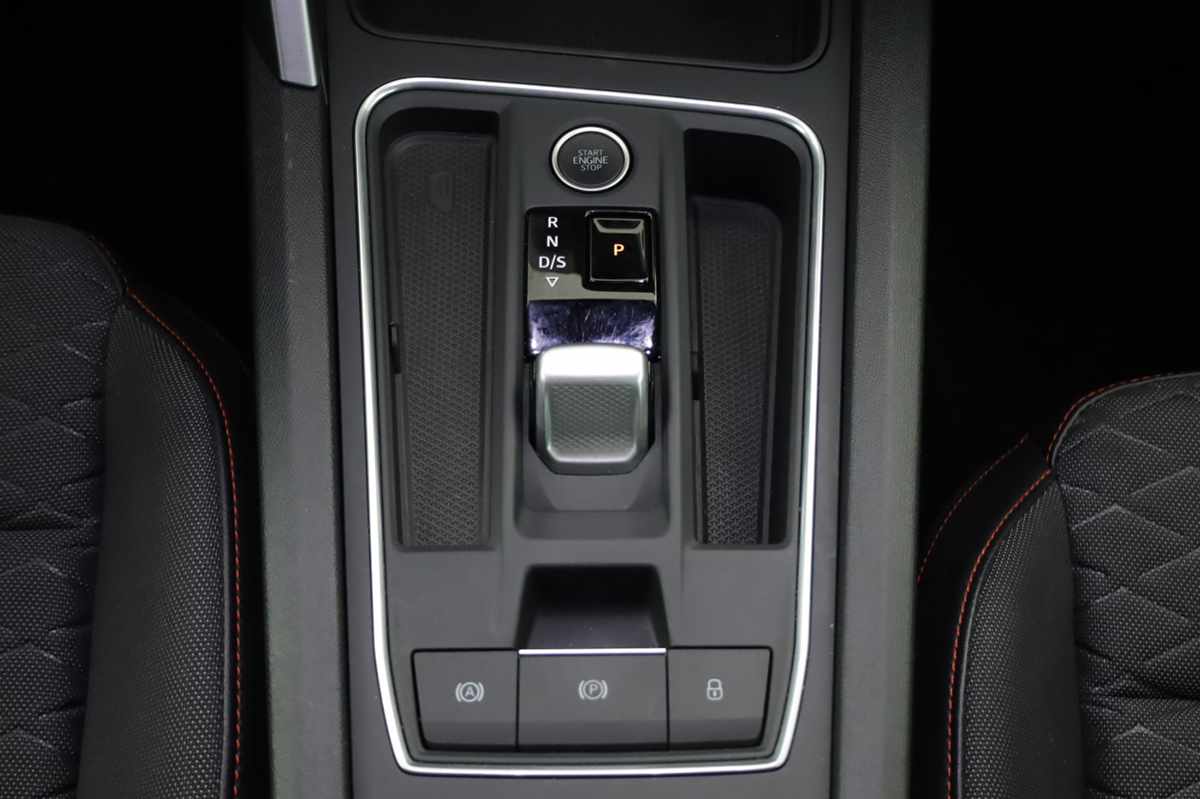 seat-leon-st-2025-hibrido-a-gasolina-1498cc