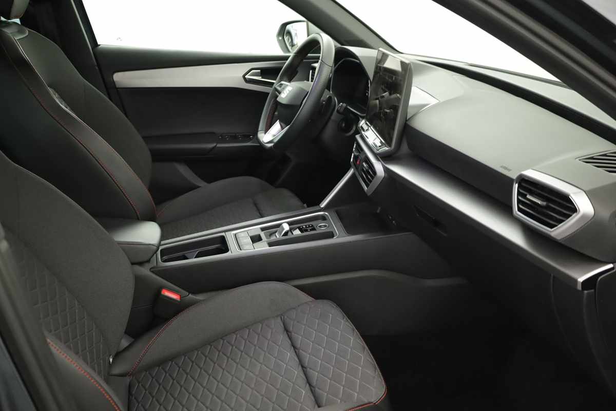 seat-leon-st-2025-hibrido-a-gasolina-1498cc