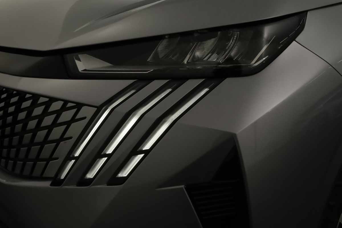 peugeot-5008-2025-gasolina-1199cc