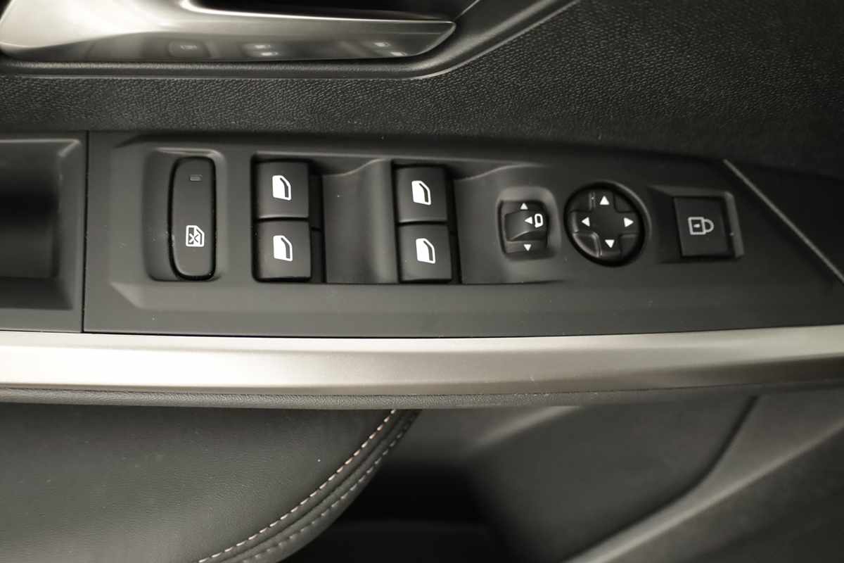 peugeot-5008-2025-gasolina-1199cc