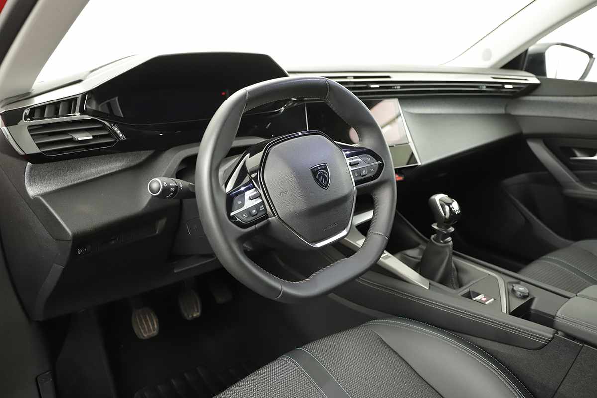 peugeot-308-2023-gasolina-1199cc