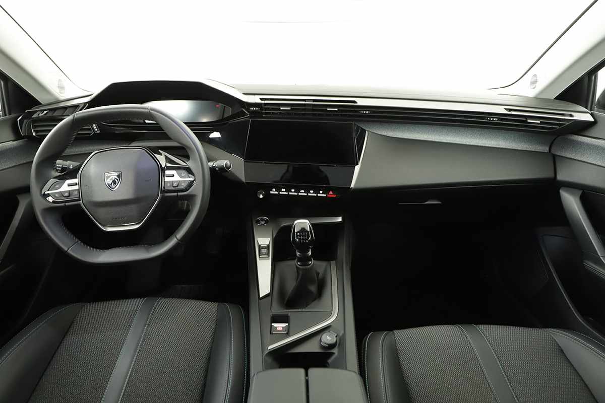 peugeot-308-2023-gasolina-1199cc