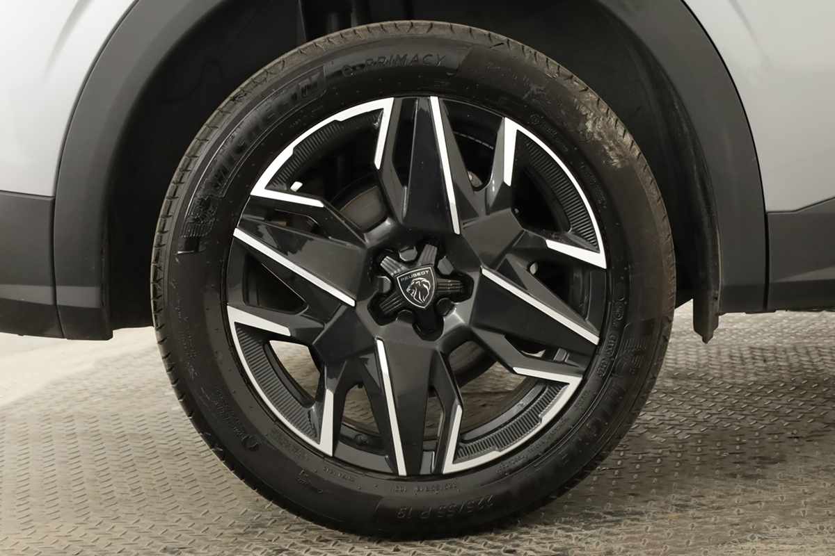 peugeot-3008-2025-gasolina-1199cc