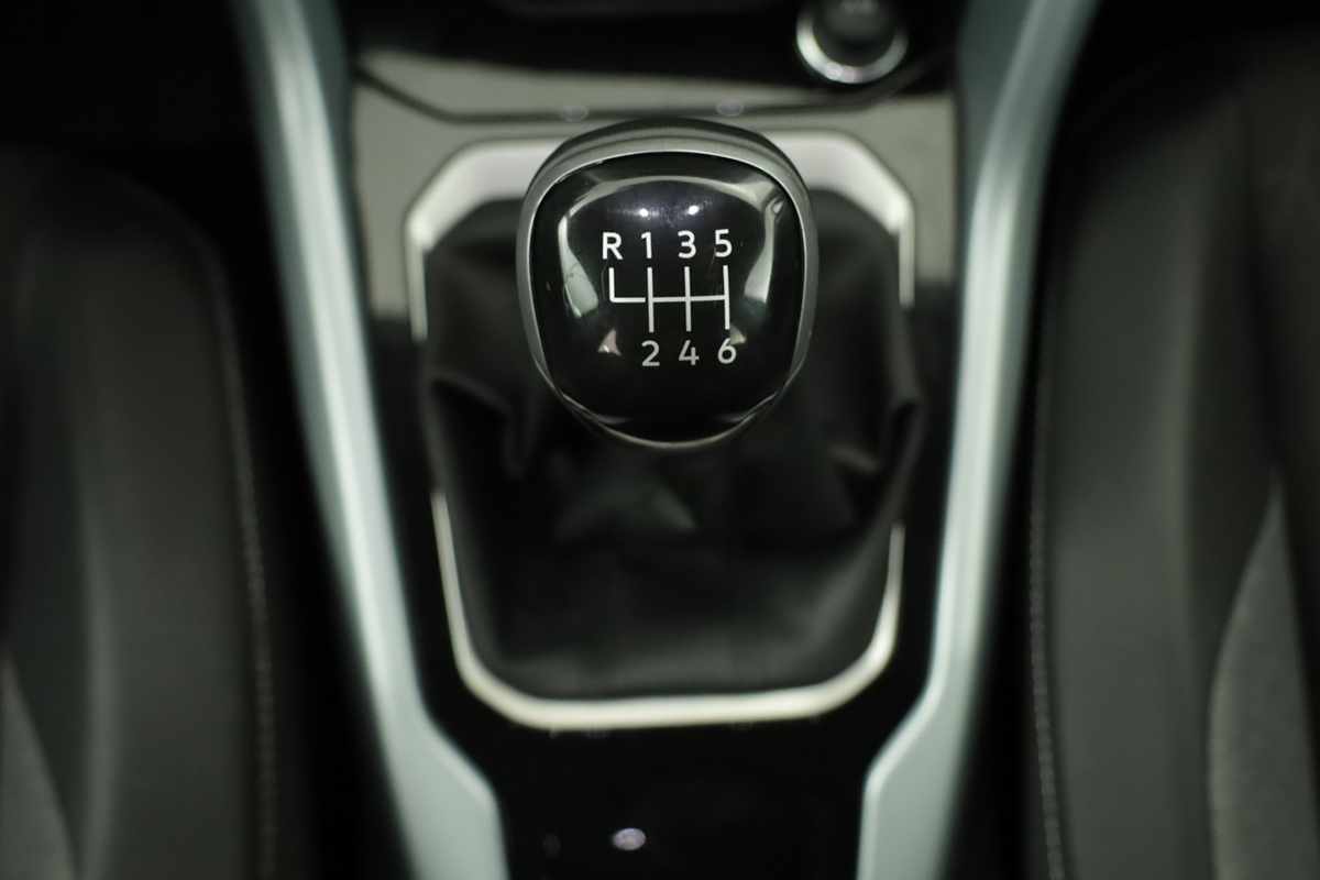 volkswagen-t-roc-2025-gasolina-999cc