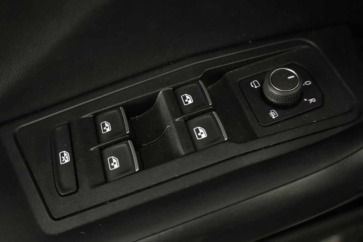 volkswagen-t-roc-2025-gasolina-999cc