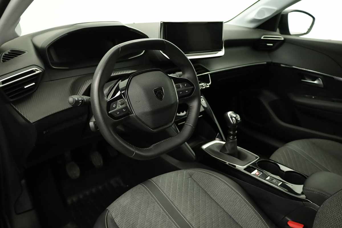 peugeot-208-2025-gasolina-1199cc